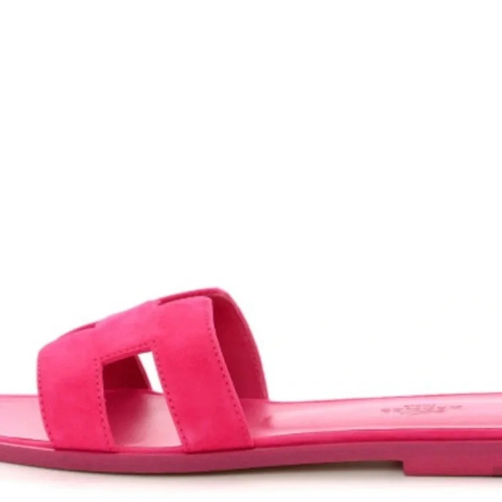 HERMES ROSE FUCHSIA SUEDE GOATSKIN ORAN  SANDAL’s
Sz38 - Picture 4 of 10